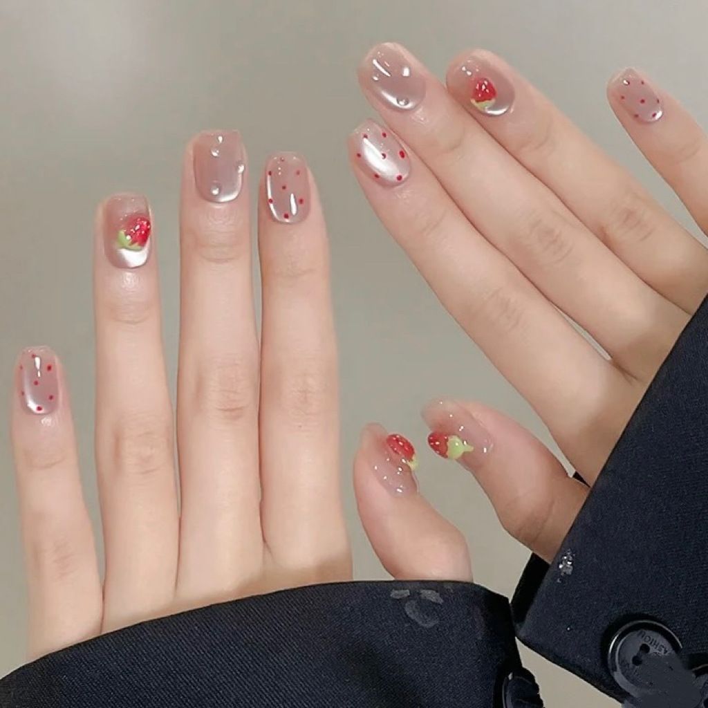 10 pièces court carré oeil de  - Nail Art Fake avis et prix
