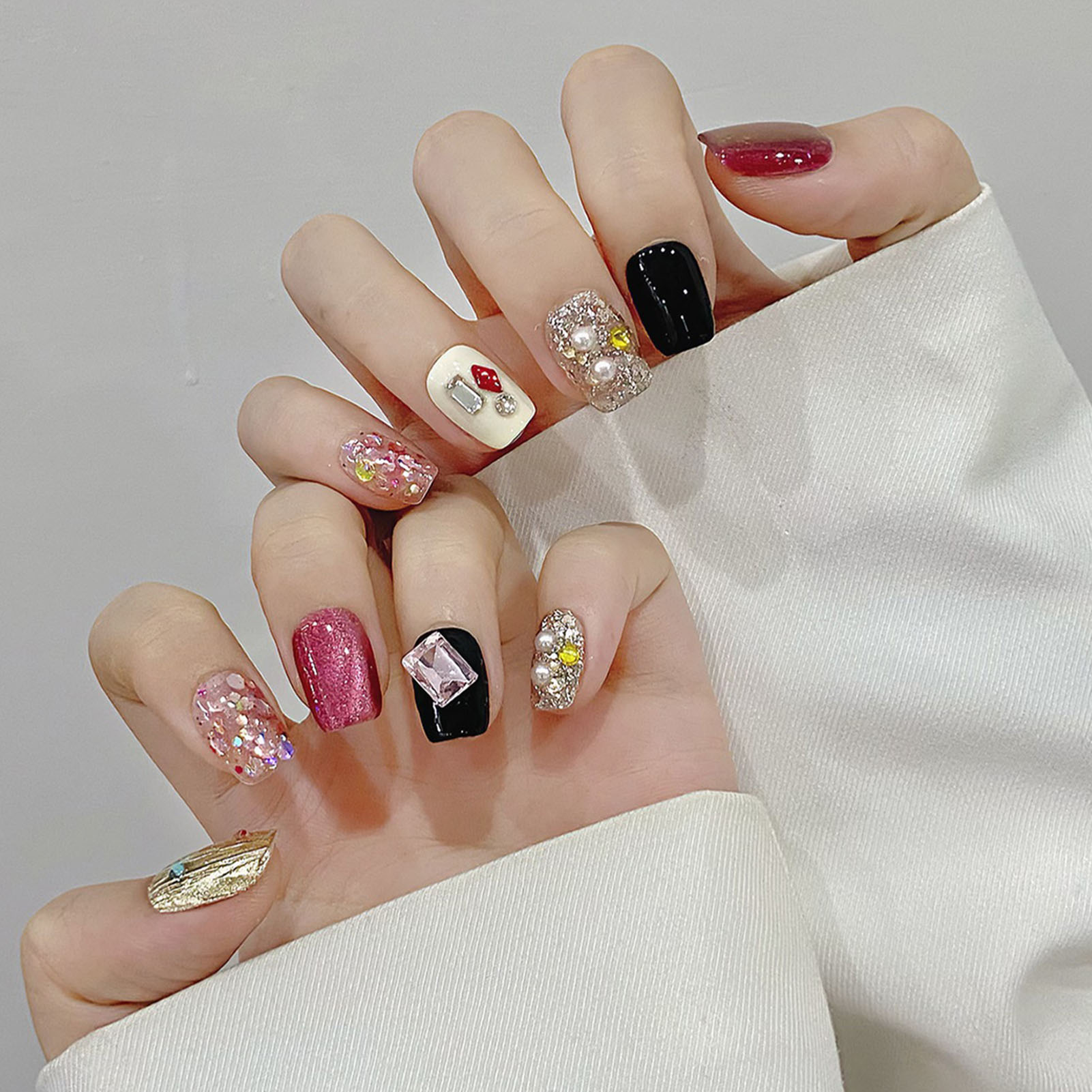 Faux yeux de chat brillants à  - Nail Art Eye Cat avis et prix