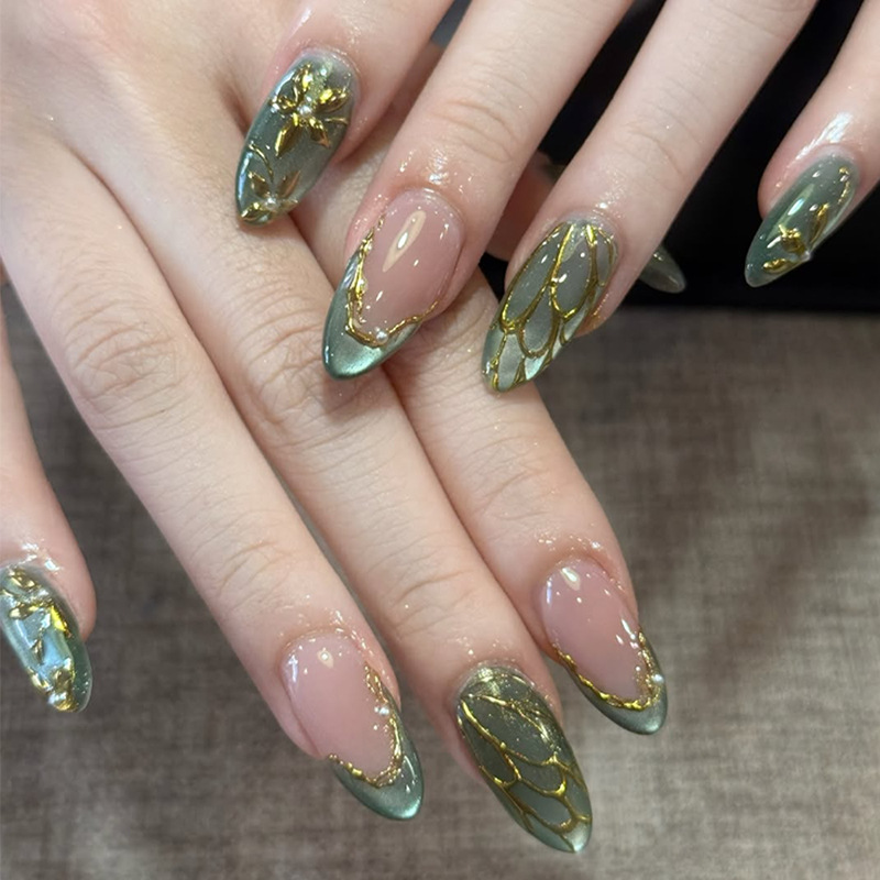 24 faux ongles œil de chat ver - Nail Art Eye Cat avis et prix
