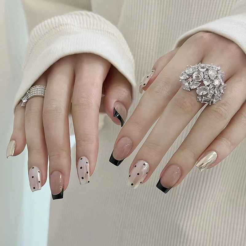 24 faux ongles à presser forme - Nail Art Simple avis et prix