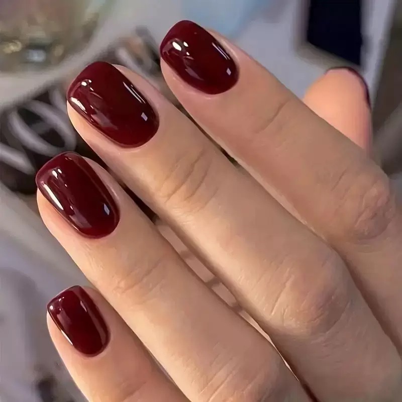Faux ongles courts, carrés et  - Nail Art Fake avis et prix